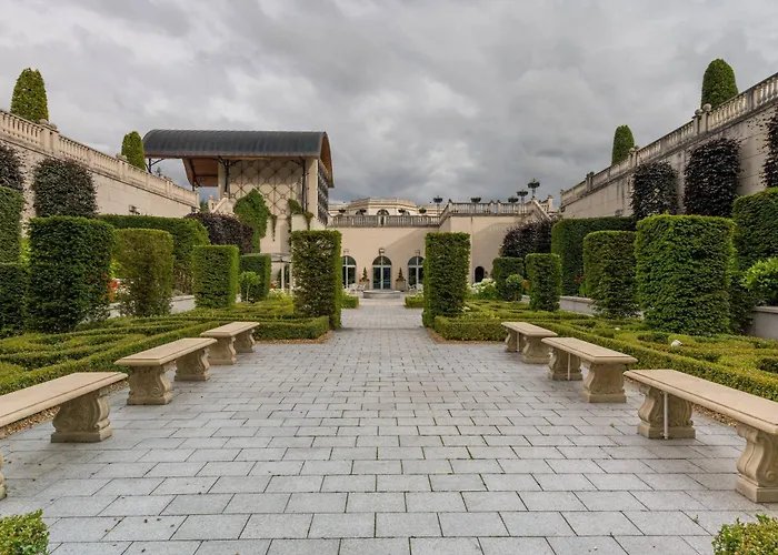 Powerscourt Hotel, Autograph Collection