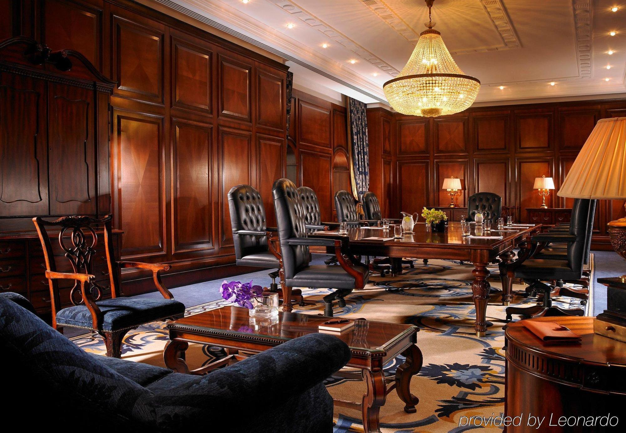 Powerscourt Hotel, Autograph Collection 5*