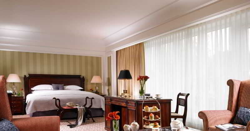 Powerscourt Hotel, Autograph Collection 5*